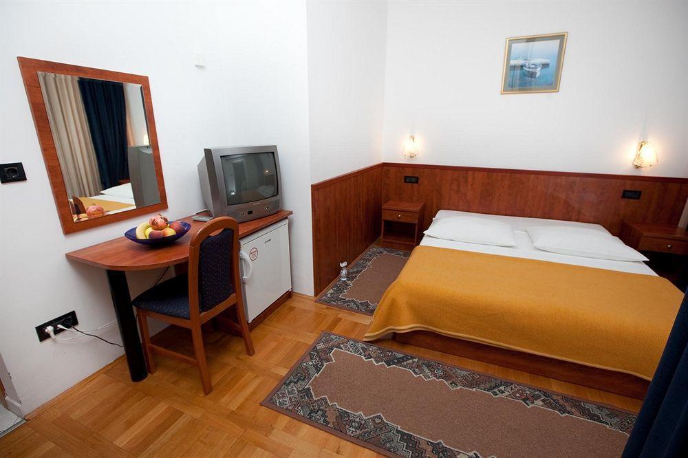 Villa Vinka Tučepi Buitenkant foto