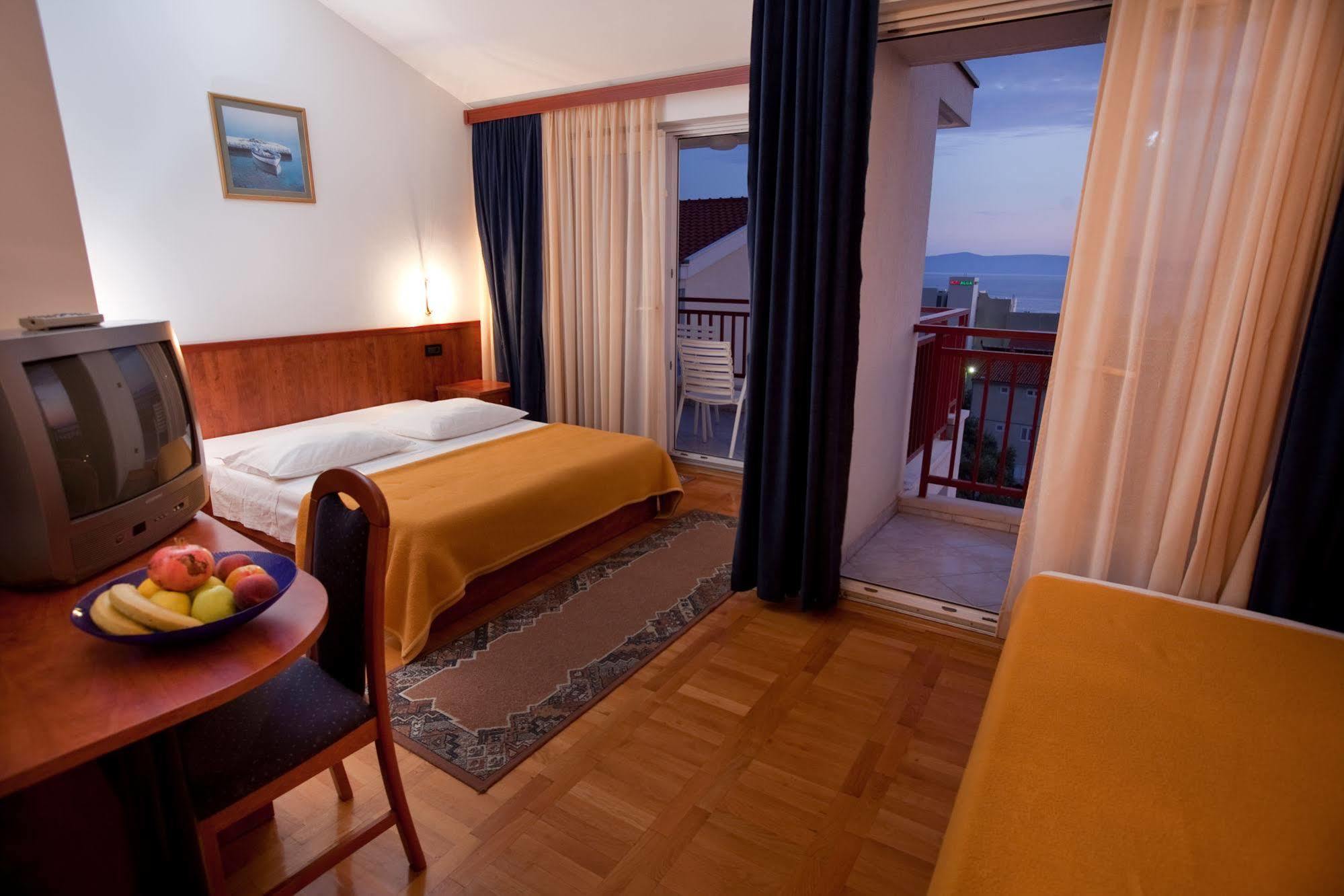 Villa Vinka Tučepi Buitenkant foto