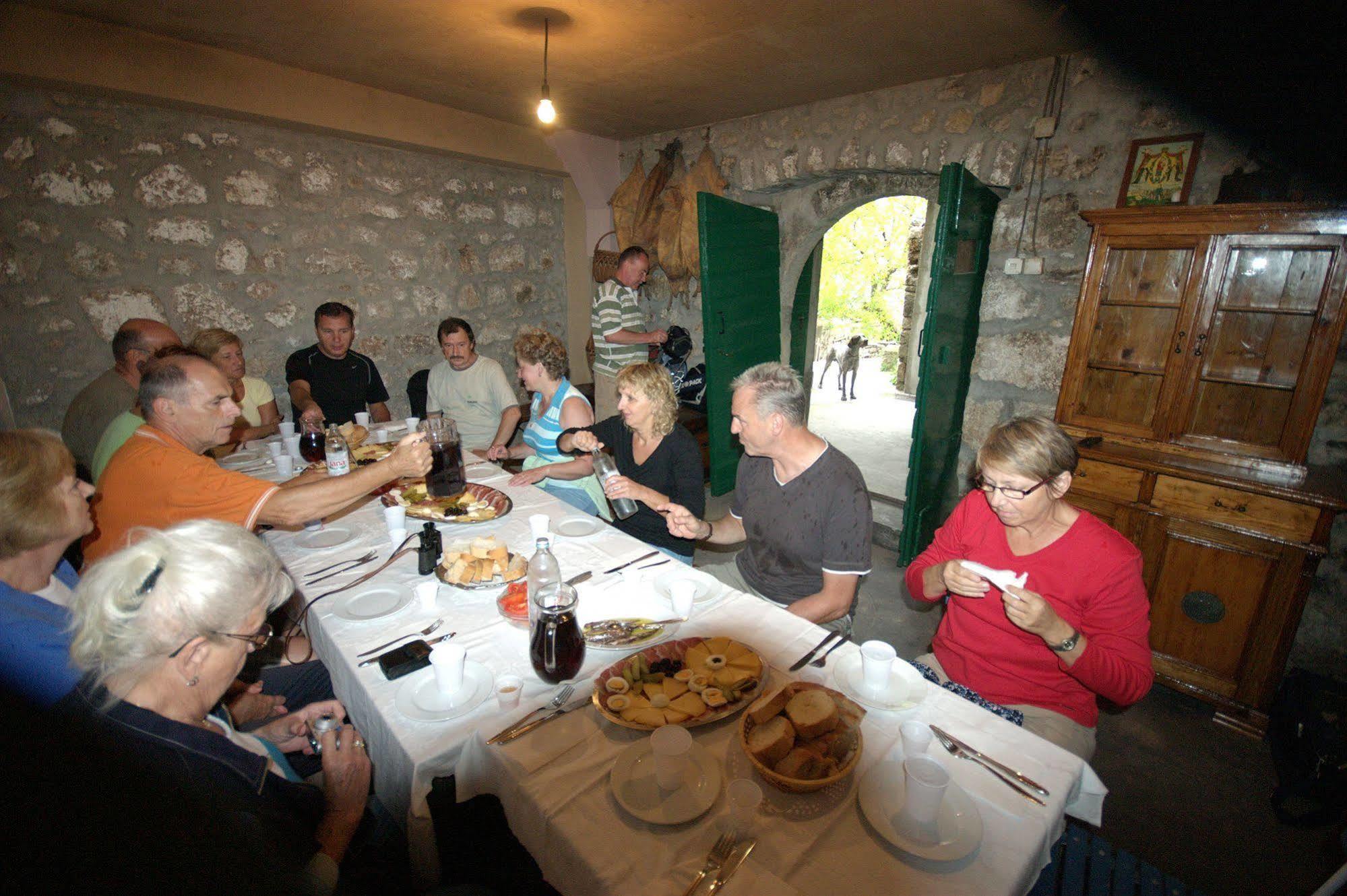Villa Vinka Tučepi Buitenkant foto